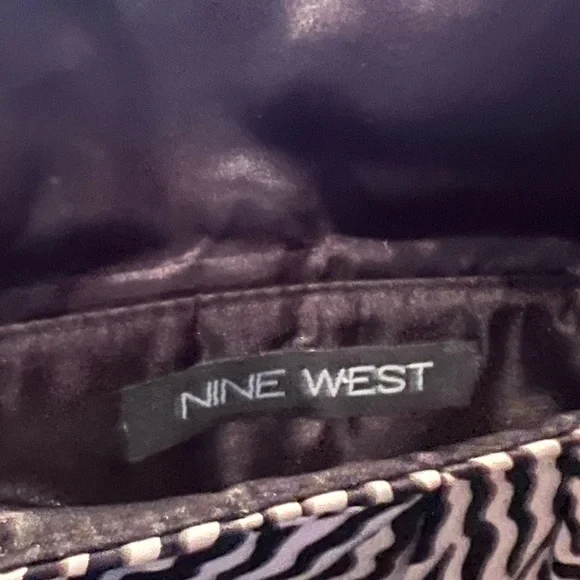 NINE WEST NIGHT OUT SET ZEBRA PRINT MULES AND SATIN CLUTCH SIZE 11 (FITS 10) - Picture 5 of 6